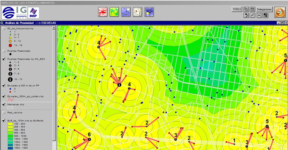 Sistema de Información Geográfica para la gestión de los puentes peatonales en la Ciudad de México